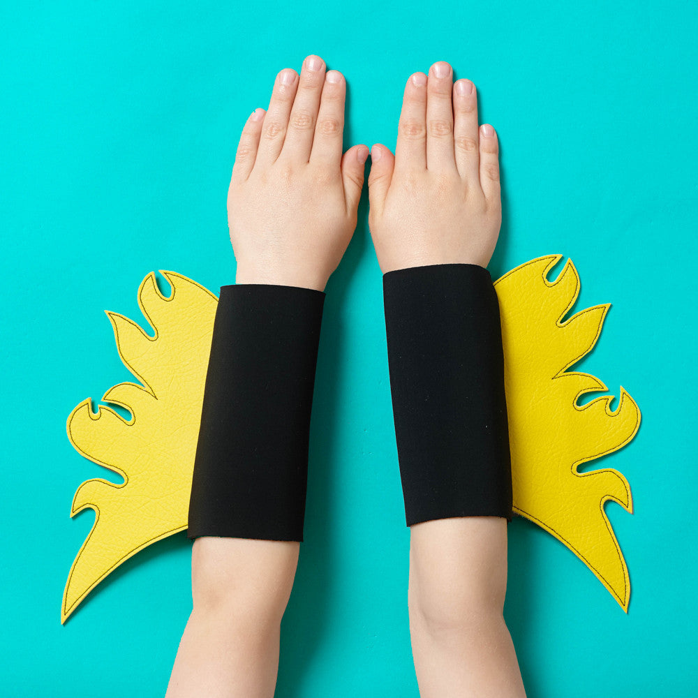 superhero FLAME cuffs (black)